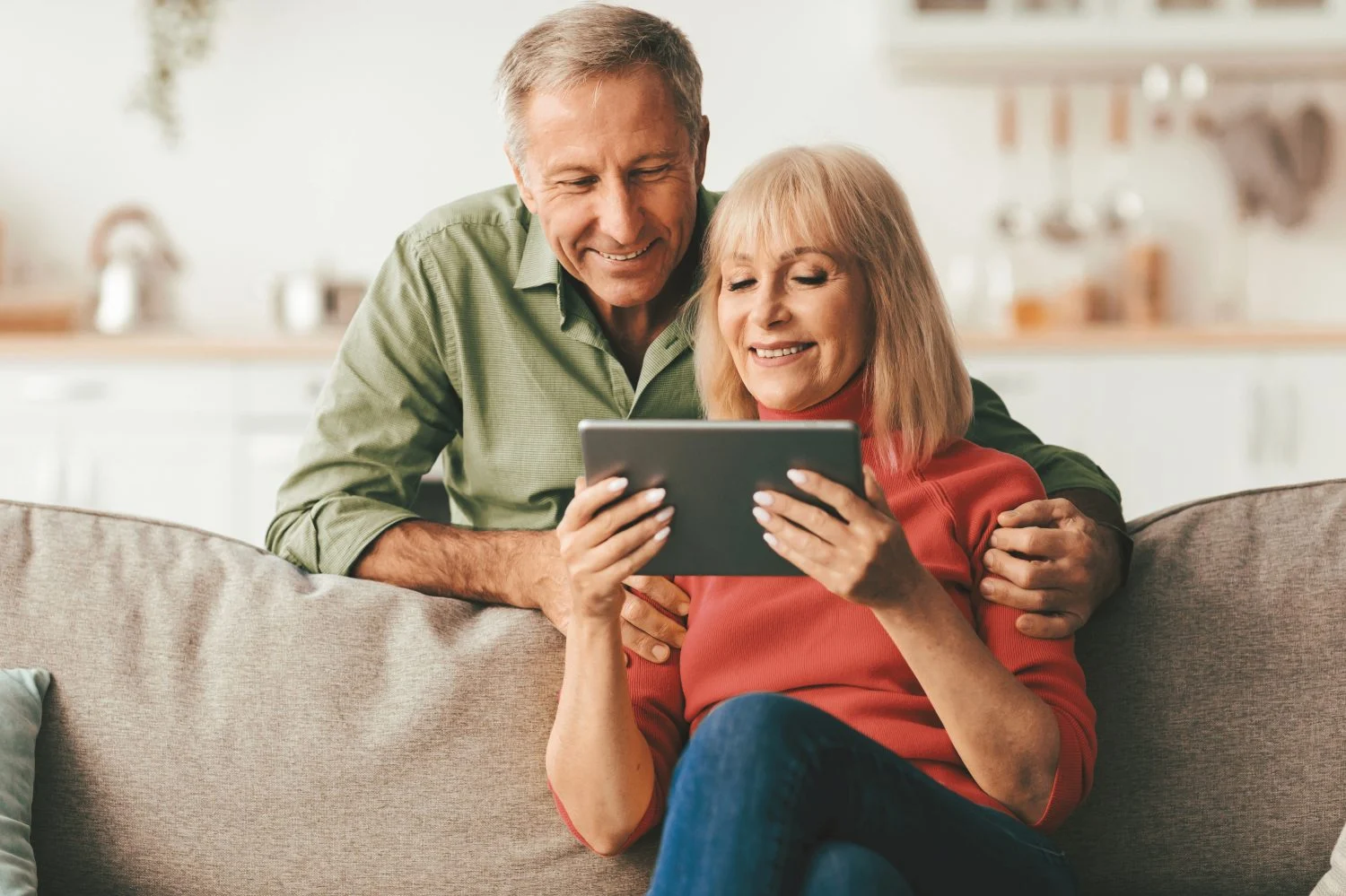 Need Over $1000 per Month of Passive Income? Our Ultra-High-Yield Portfolio Can Make It Happen
