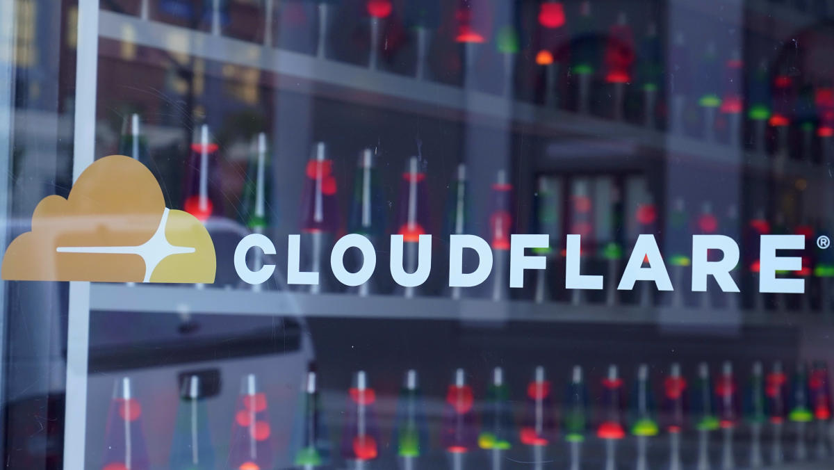 Cloudflare stock plunges on lackluster Q2 revenue forecast - Yahoo Finance