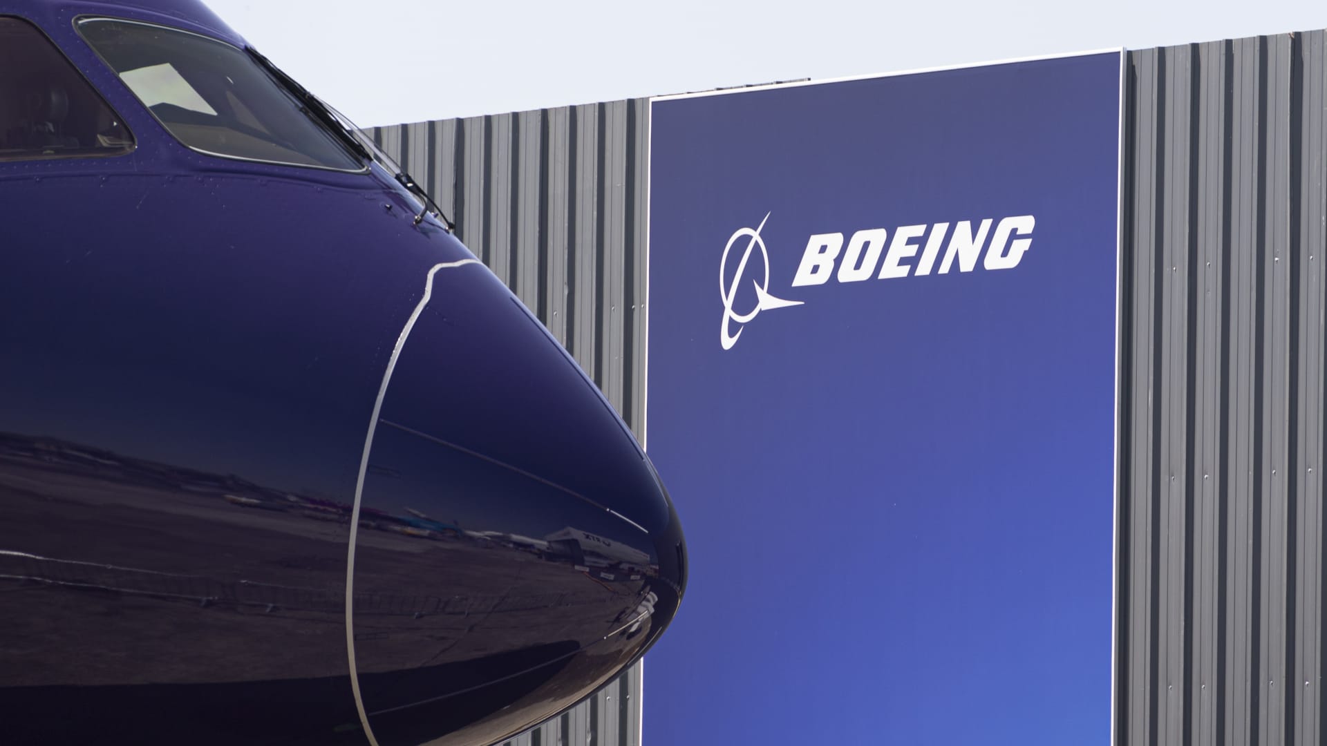 Boeing reports results before the bell. Here's what to expect