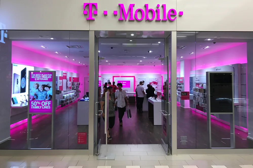 T-Mobile US Revenue Declines In Q4, Hurt By Wireless Softness, Intense Rivalry
