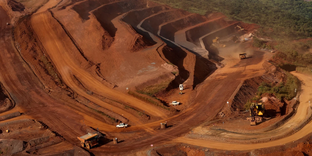 Rio Tinto Annual Net Profit Down 14%; Underlying Earnings, Payout Flat