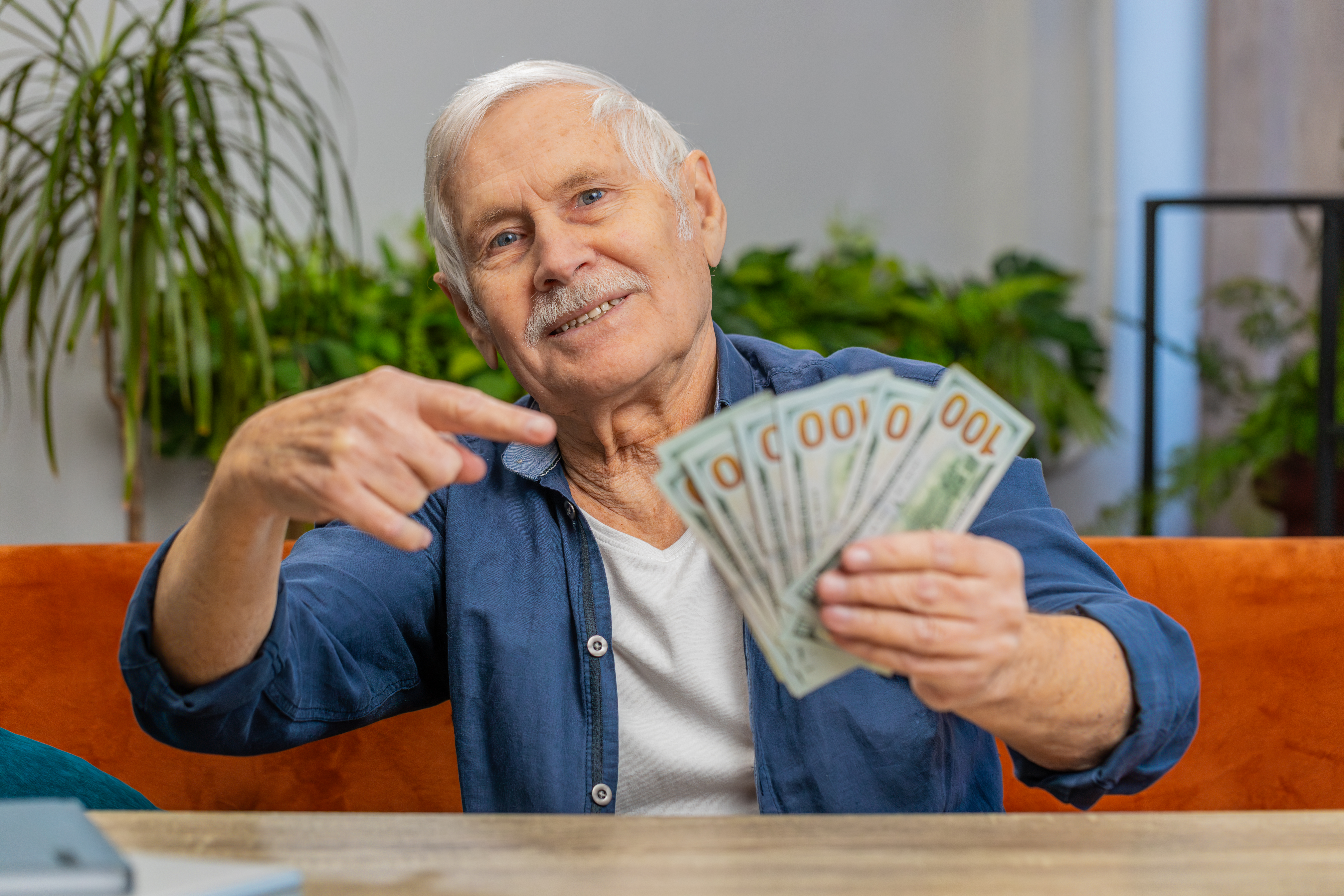 The Smartest Dividend Stocks to Buy With $1,000 Right Now