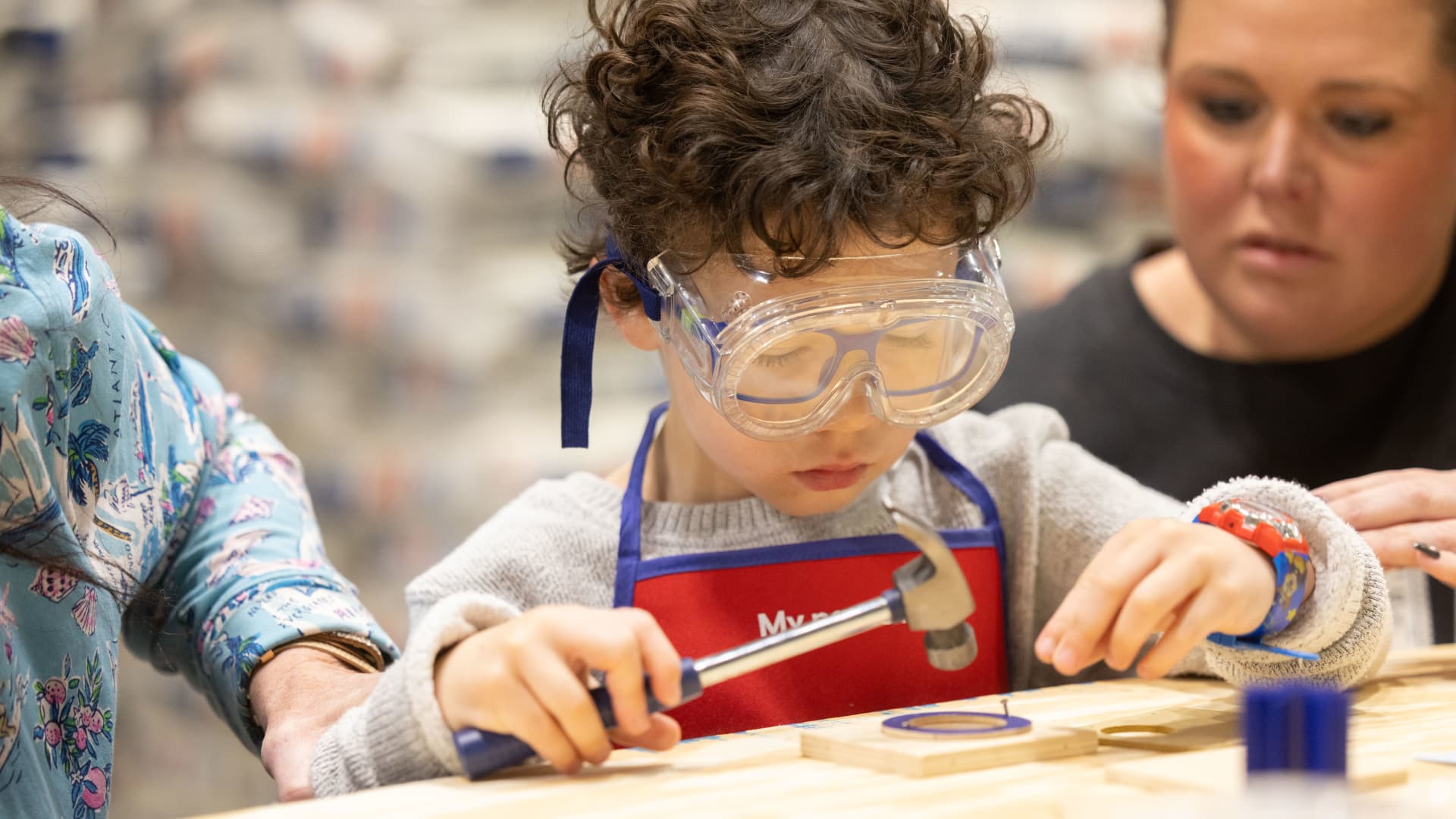 As Americans buy homes later than ever, Lowe's aims to win shoppers with family events and influencers