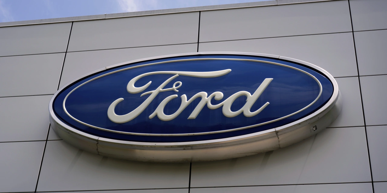 Ford Discloses Additional $900 Million Tariff Hit