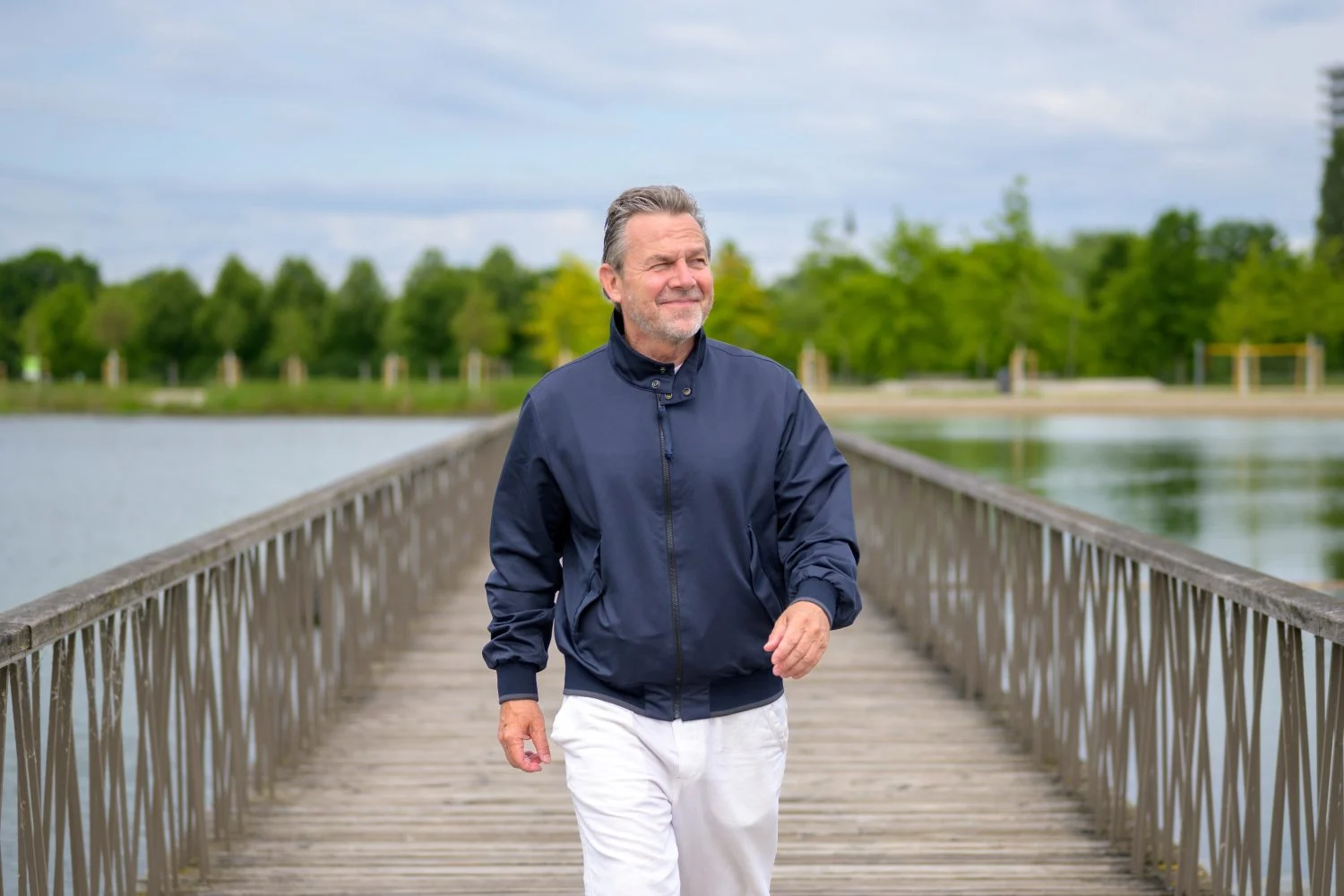 Quitting at 59 and Bridging Eight Years to Social Security at 67? Here Is the $530,000 Income Portfolio I Would Build