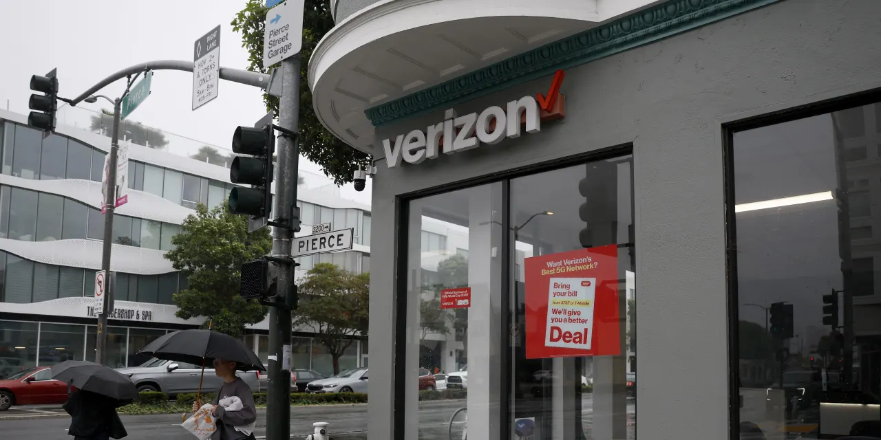 Verizon’s outage may have annoyed users, but it didn’t bother investors