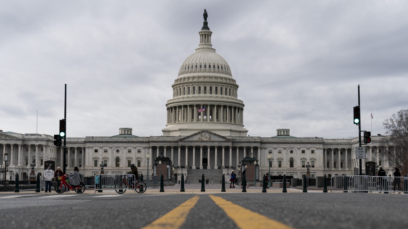 S&P 500 Rises 0.1% Premarket as Earnings Season Begins During Government Shutdown
