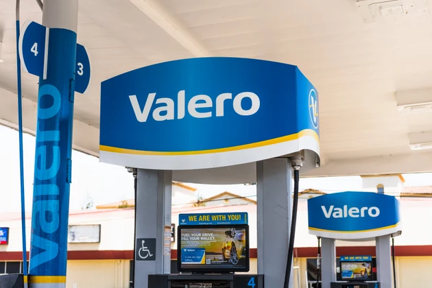 Valero jumps after posting highest-ever Q2 profit, aided by lower-cost Venezuelan feedstocks