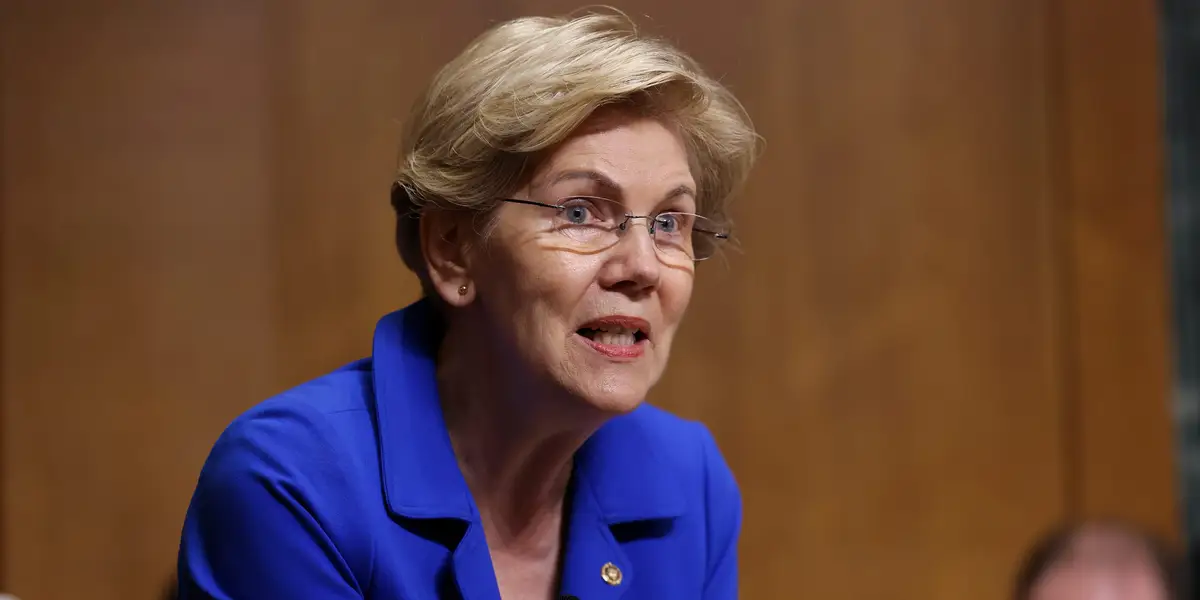 Warren Requests Student-Debt Relief for Defrauded Private Borrowers - Business Insider