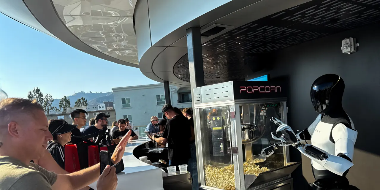 Tesla Stock Falls as Investors Wait for Its New Robot, Optimus Version 3.0