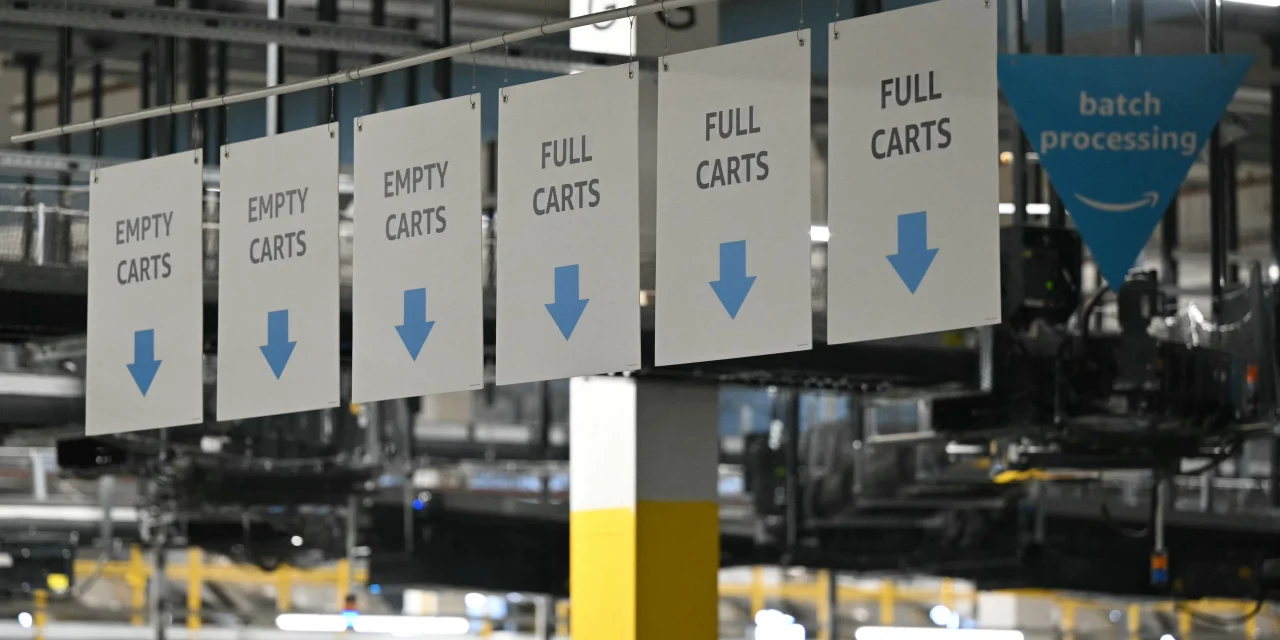 Amazon to Hire More Than 300,000 U.S. Workers for Holiday Season