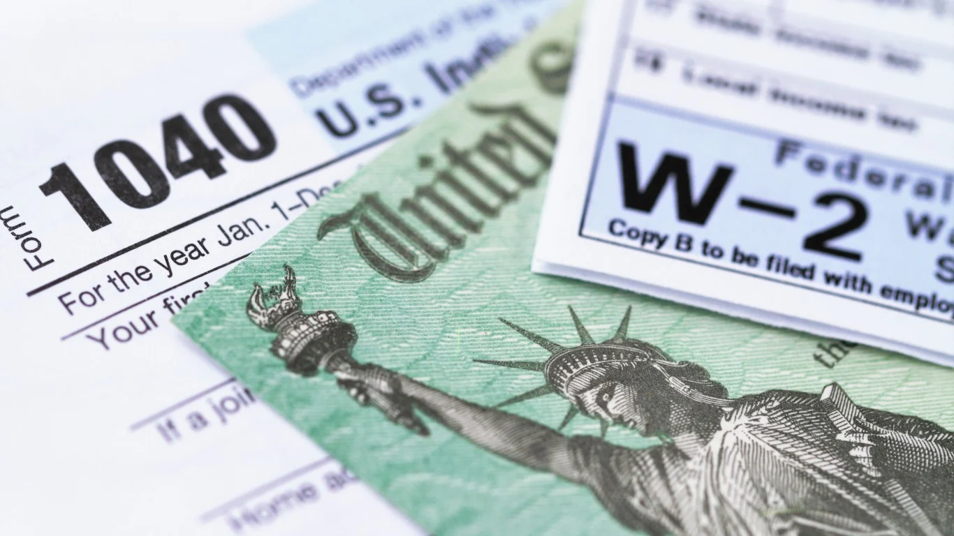 Without a Roth, $60,000 in Dividend Income From These 5 Stocks Means You Owe the IRS $22,200