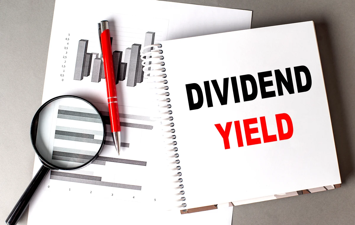 Why I'm Buying These 3 Ultra-High-Yield Dividend Stocks Hand Over Fist for 2026