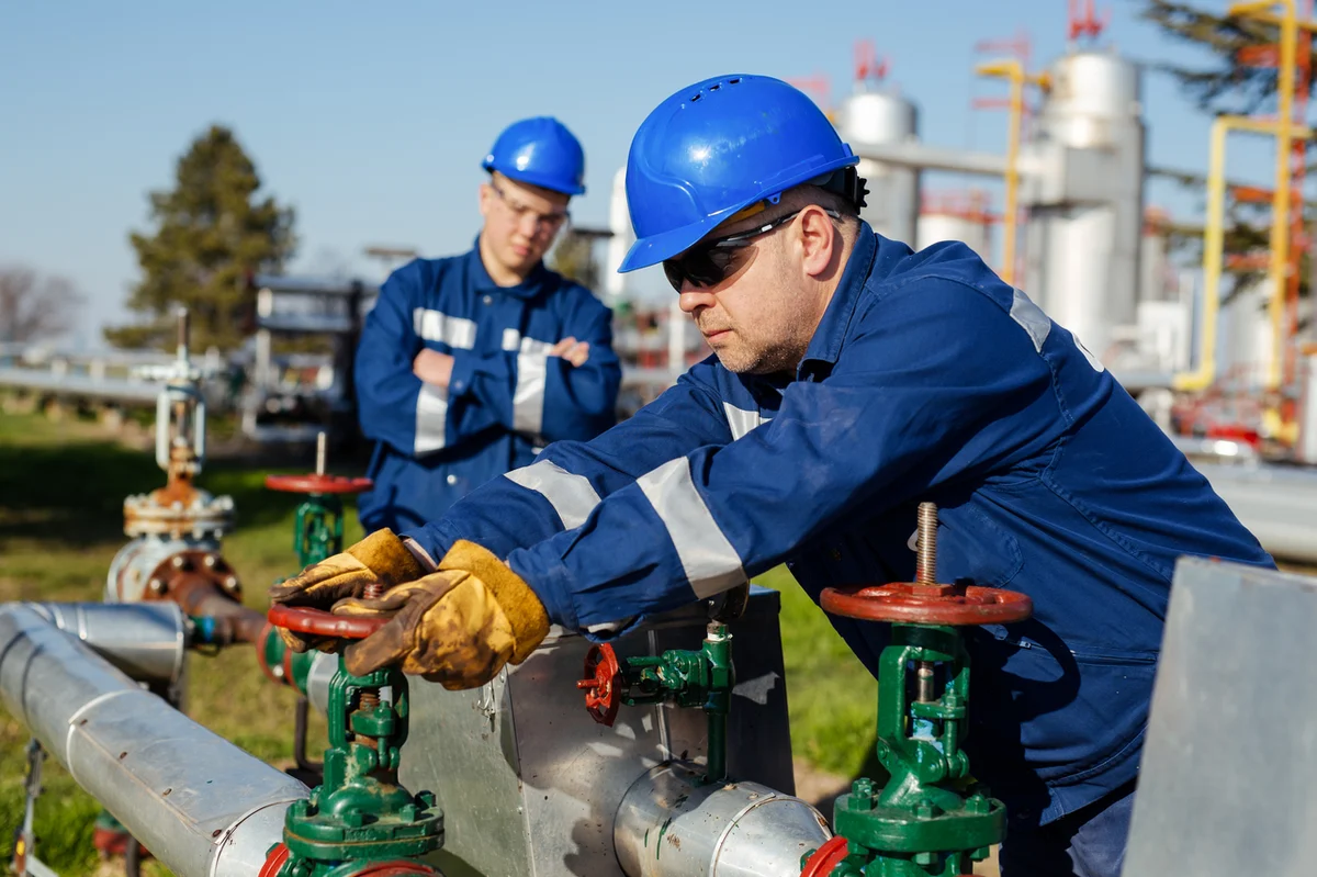 Chevron Is Taking a $3 Billion to $4 Billion Loss on Hess Midstream. Should You Buy the Stock Anyway?