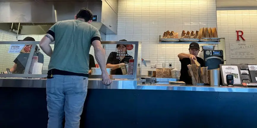 Chipotle sped its service up; fewer customers are ordering ahead - Business Insider