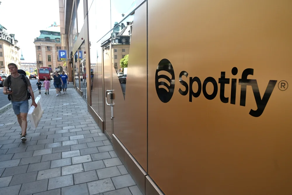 Spotify Analyst Sees 'Win-Win' In Early UMG Partnership