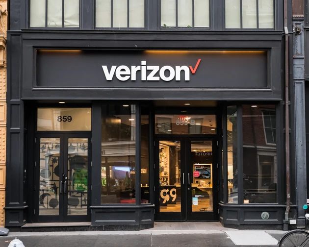 Verizon's subscriber additions blow past estimates; posts strong results and forecast