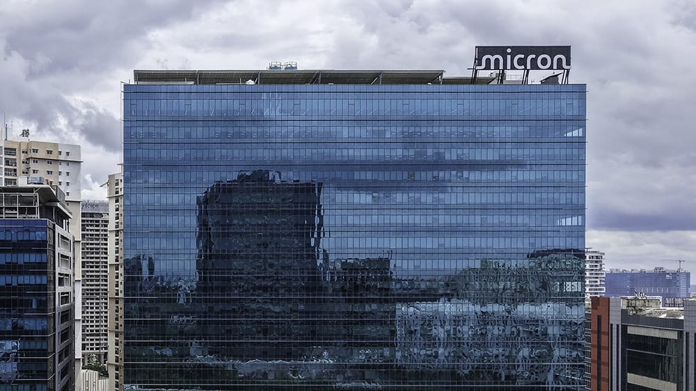 Micron Faces Tough Crowd After Fiscal Q4 Beat-And-Raise Report