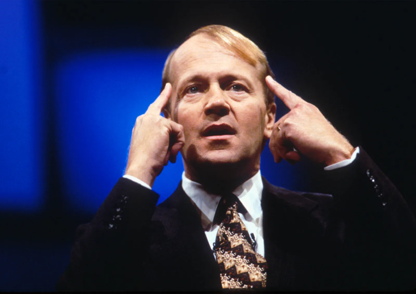 After a quarter century, Cisco surpasses dot-com bubble closing high