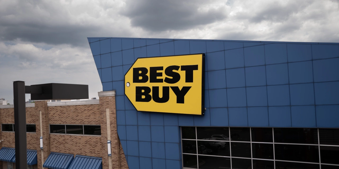 Best Buy Reports Higher Profit on Rising Sales