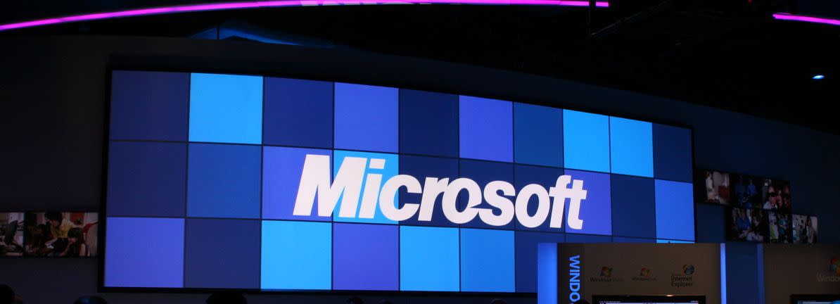 Microsoft Corporation insiders sold US$352m worth of stock suggesting impending weakness.