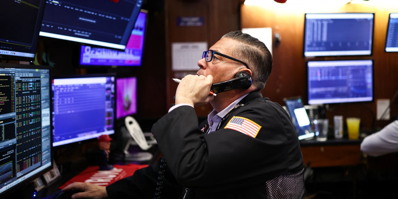 Oil Falls, U.S. Futures Rise After Trump Calls Off Iran Strikes