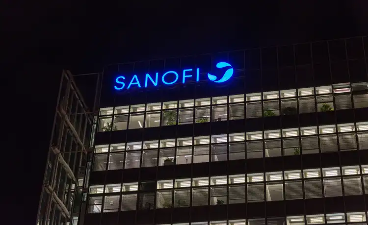 Sanofi reportedly lining up banks for consumer products spinoff