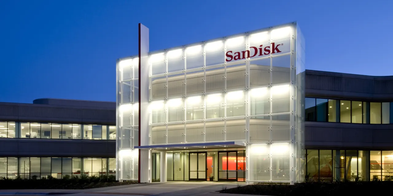 Sandisk’s stock falls as Western Digital plans to sell shares. What investors need to know.
