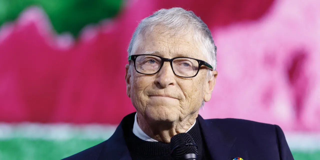 Billionaire Bill Gates lists 4-bedroom home outside Seattle for $4.8 million, right next door to his estate