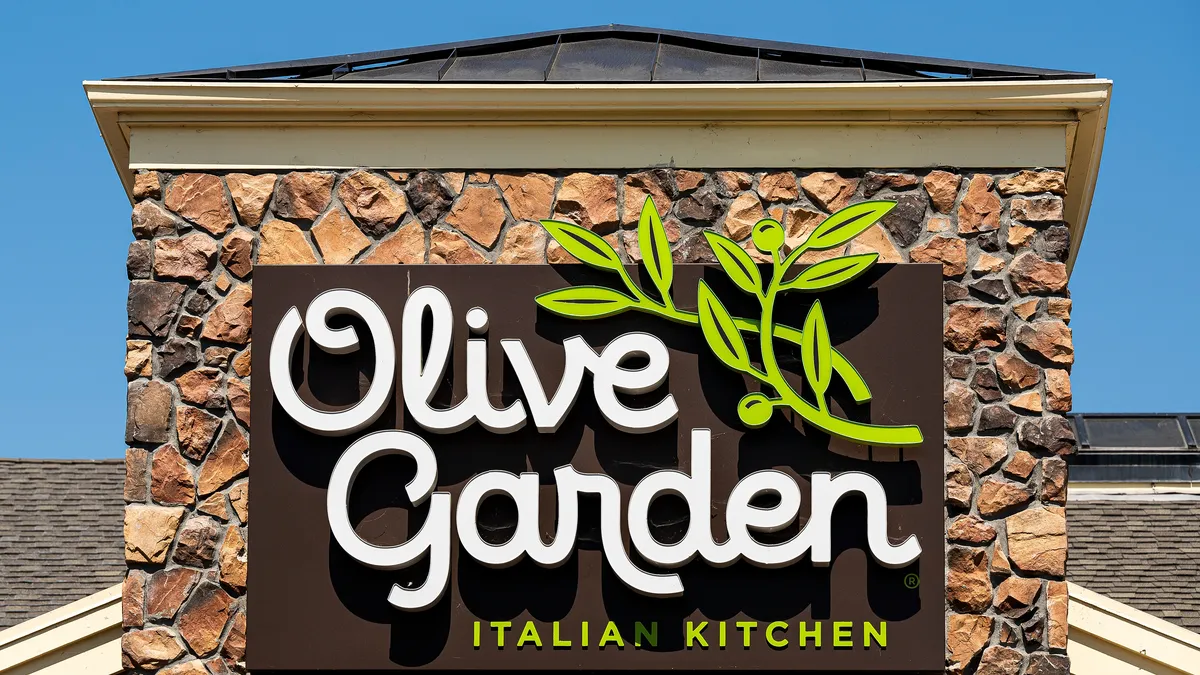 Diners are still obsessed with Olive Garden and Longhorn Steakhouse