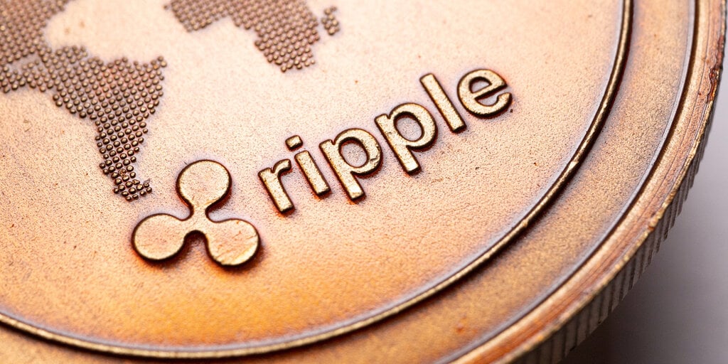 Ripple Taps Chainlink as it Pushes for DeFi Expansion with RLUSD Stablecoin