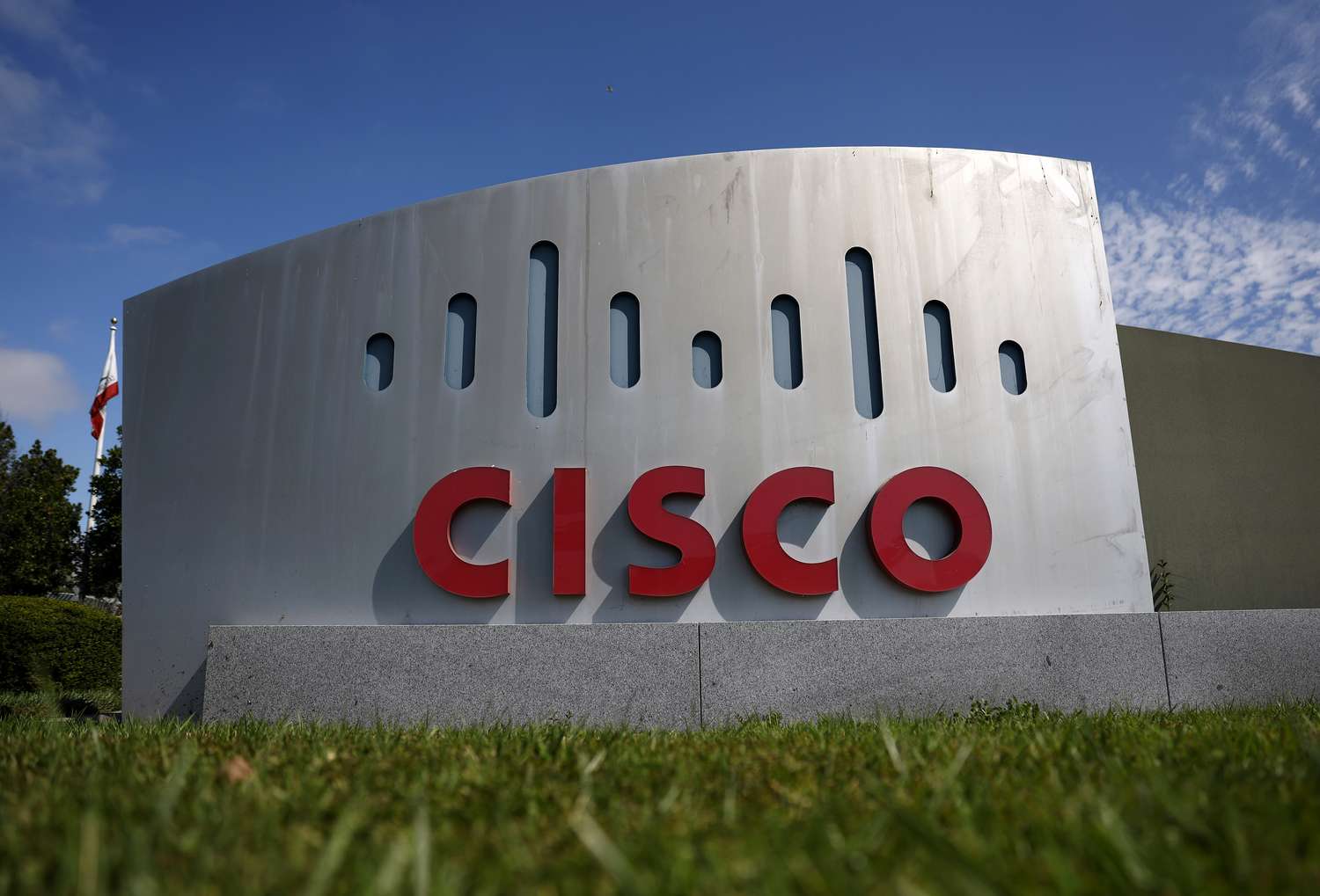 Top Stock Movers Now: Cisco Systems, Walt Disney, Sealed Air, and More
