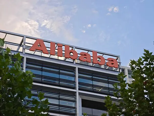 Alibaba shares jump AI cloud market report
