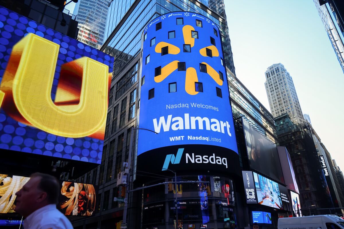 Walmart’s $19 Billion Nasdaq 100 Index Boost May Have to Wait
