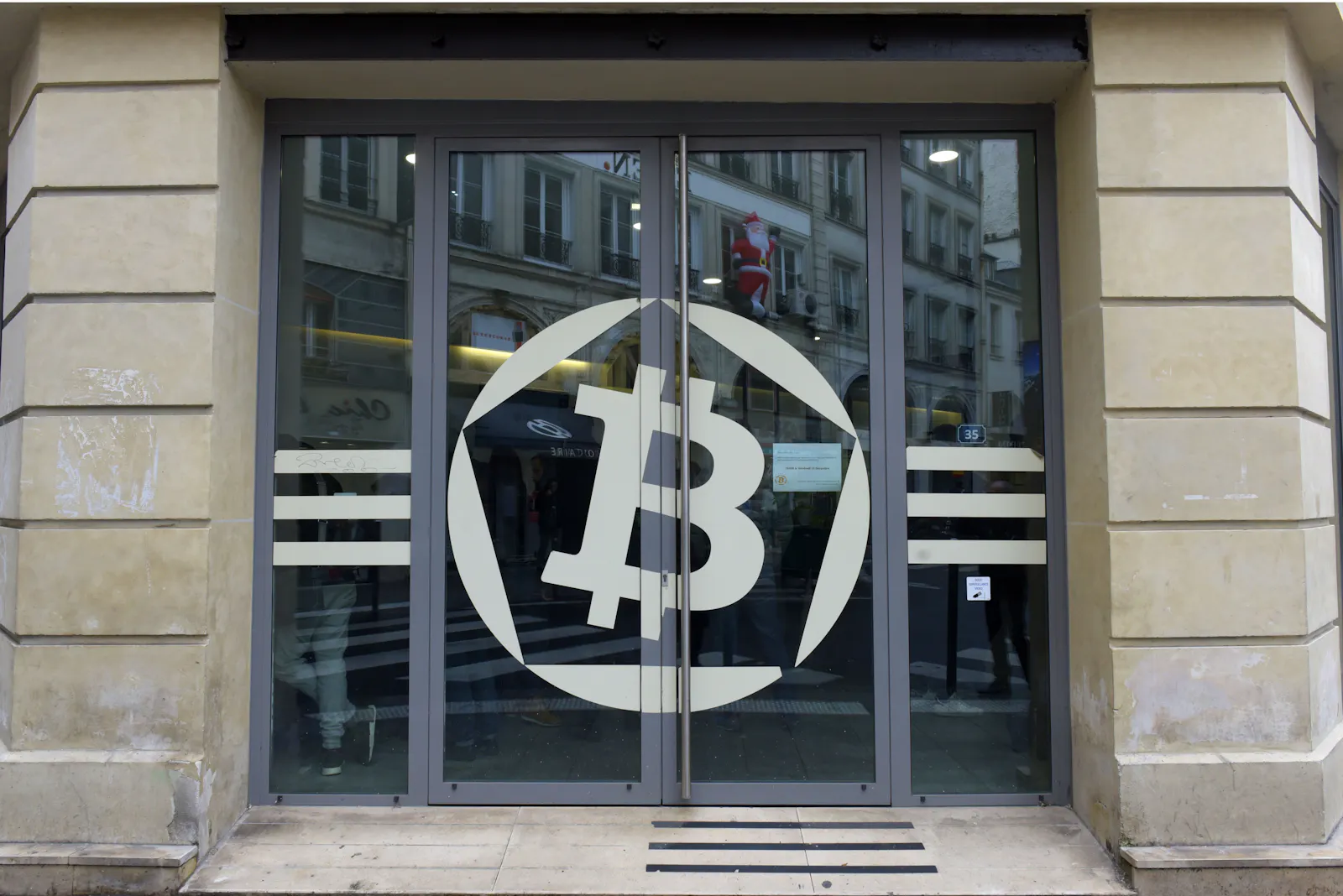 Bitcoin’s push toward $74,000 leads crypto-linked stocks higher