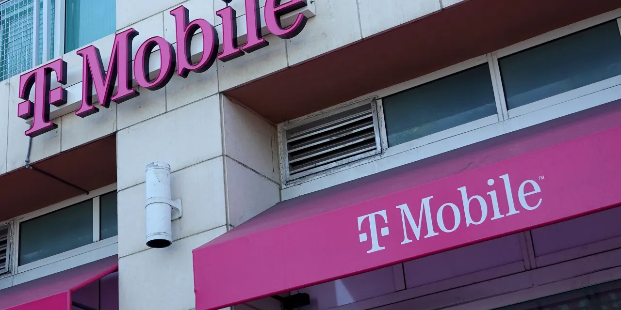 T-Mobile earnings rise as customers pour into premium plans