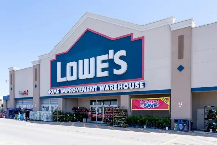 Lowe's Companies snapped eight consecutive sessions of declines