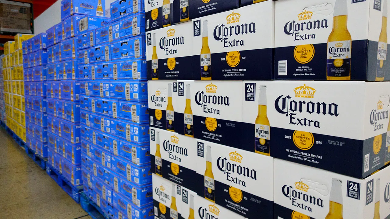 Beer demand weakens, Corona and Modelo seller says
