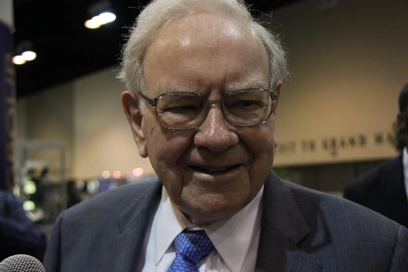 Berkshire Hathaway's CEO Now Has to Consult Howard Buffett Before Buying Back Stock