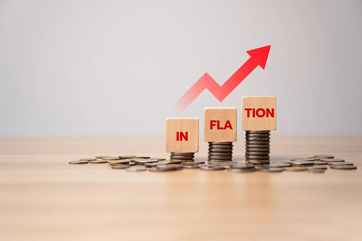 SPDR Gold Shares vs. iShares Silver Trust: Looking for an Inflation Hedge? One Could Have the Edge