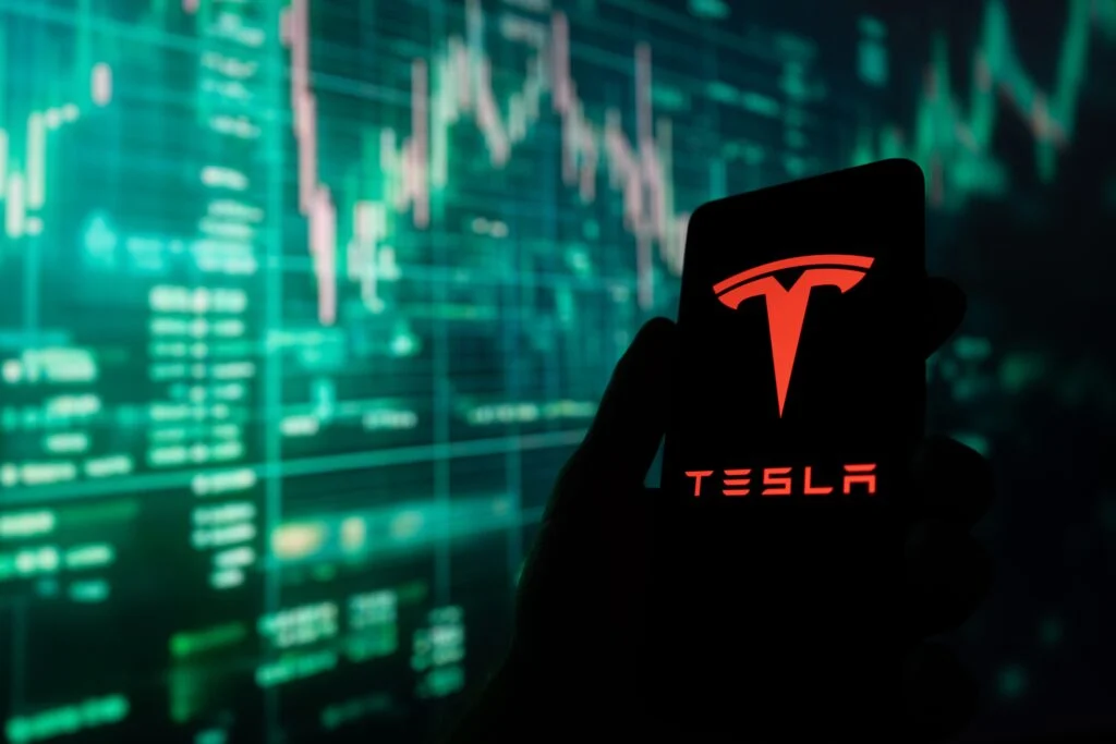 Tesla Q4 Preview: Musk In 'Wartime' Mode, Valuation To Hit $3 Trillion In 2026, Analyst Says