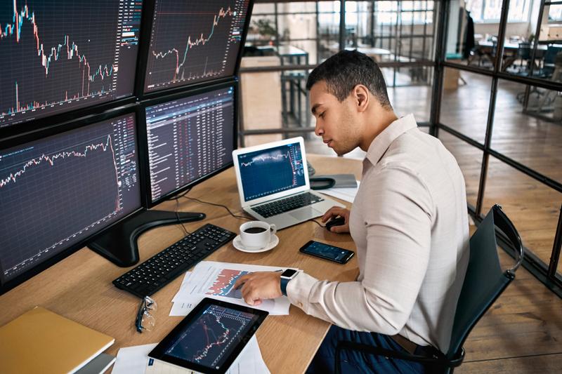 Intuit vs. Oracle: Which Tech Stock Is a Better Buy in 2026?