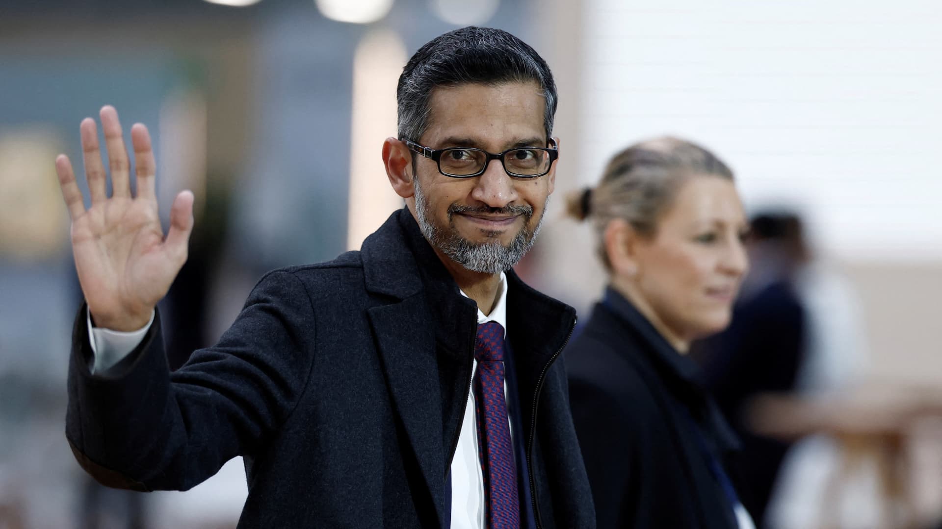 Alphabet tops $100 billion quarterly revenue for first time, cloud grows 34%
