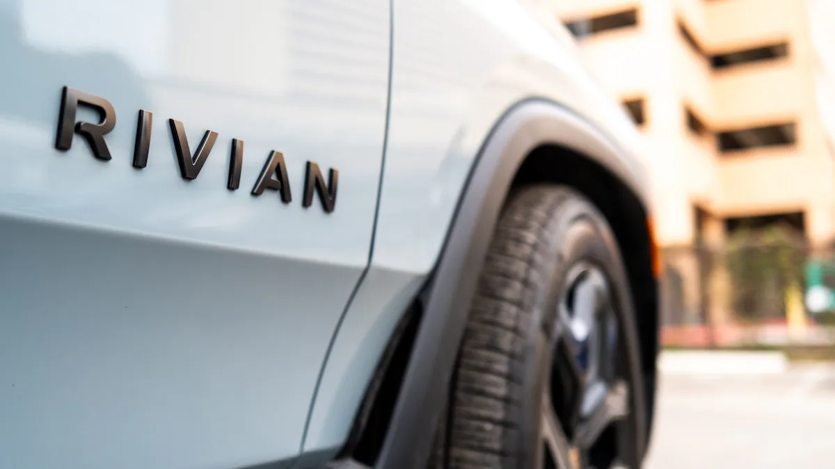 Uber and Rivian are Betting $1.25 Billion on the Future of Robotaxis