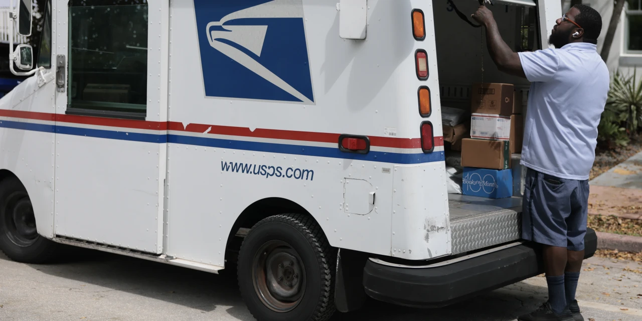 Amazon and U.S. Postal Service Reach Delivery Deal