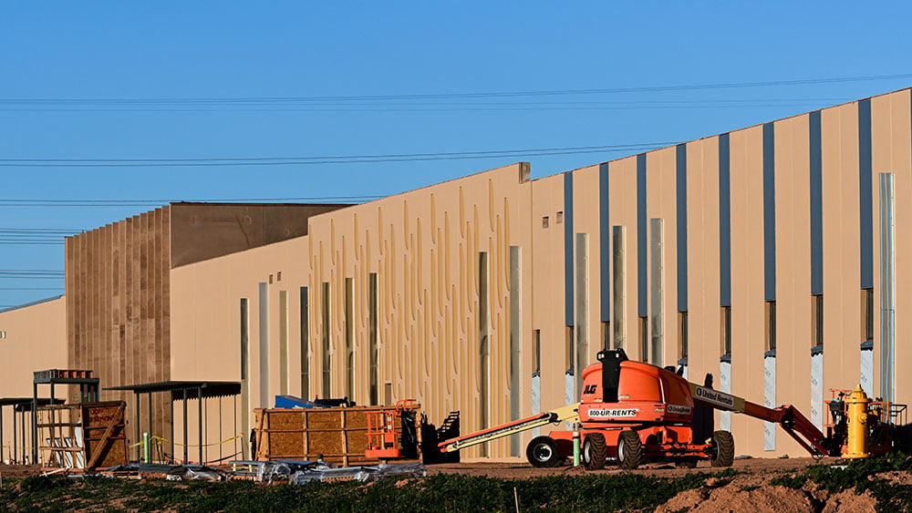 AI Data Center Builders' Earnings Are Impressing. The Streak Will Be Tested This Week.