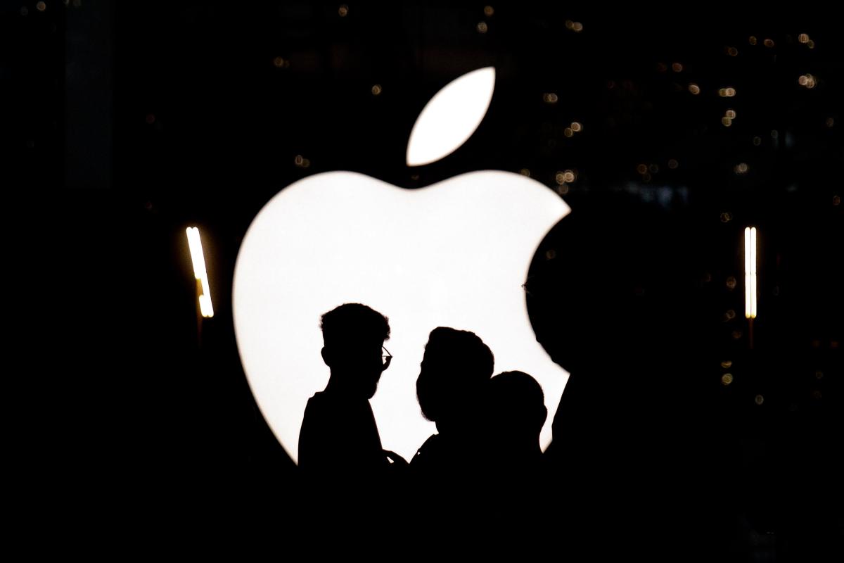 Apple Reaches Its First-Ever Retail Union Contract Deal in US