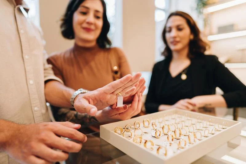 Why Signet Jewelers Stock Jumped 24% in September
