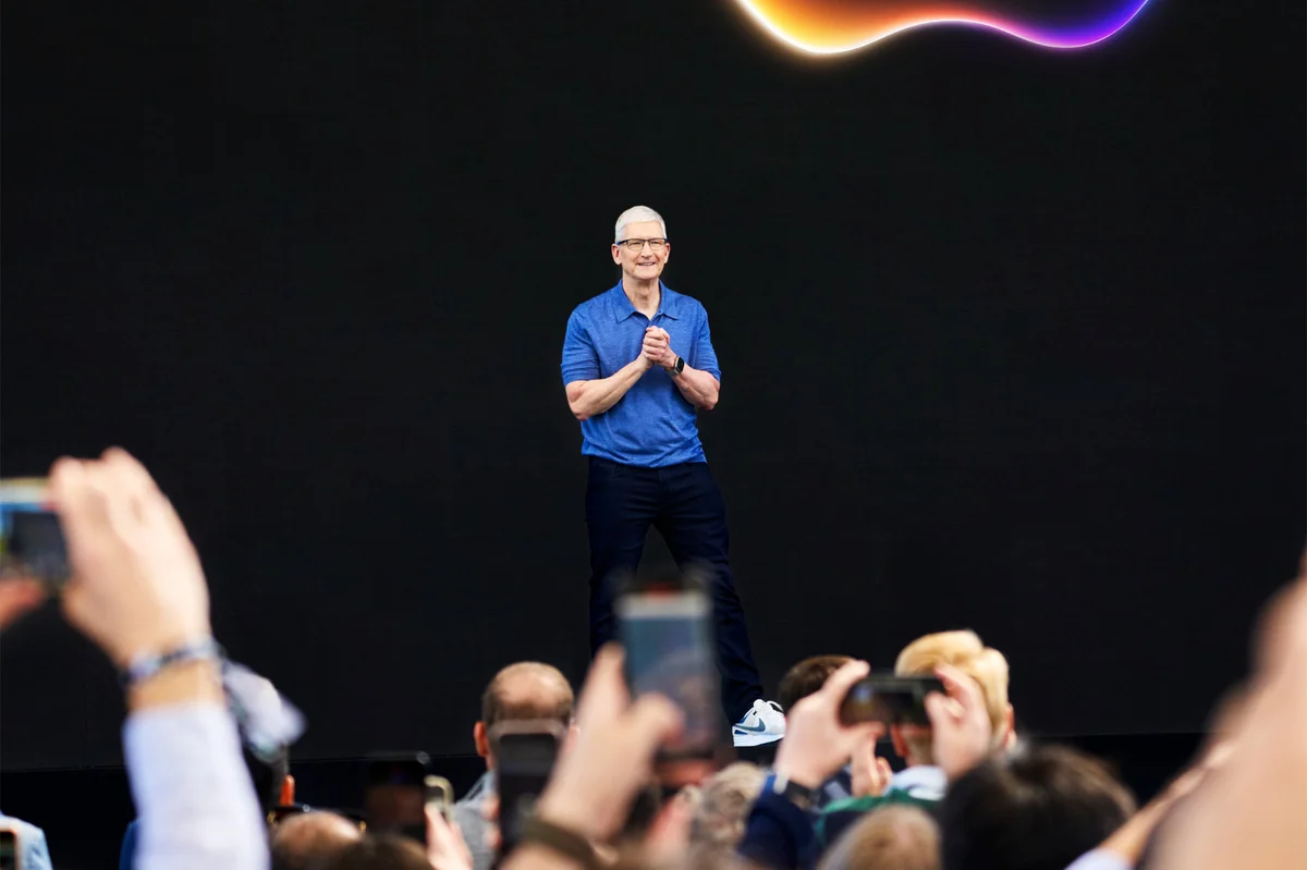 If You Had Bought $10,000 of Apple Stock When Steve Jobs Handpicked Tim Cook as the Next CEO, Here's How Much You'd Have Today