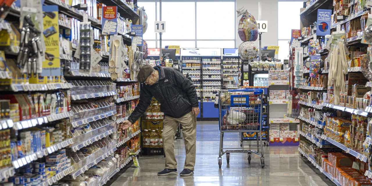 Why Kroger Is Trying to Be More Like Walmart
